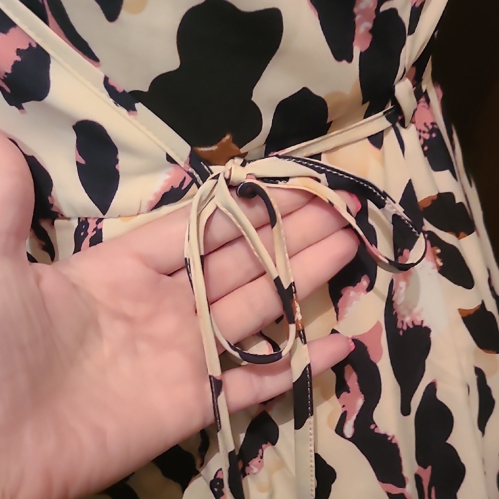 Entro Pink and Black Animal Print Midi Dress - Picture 13 of 14